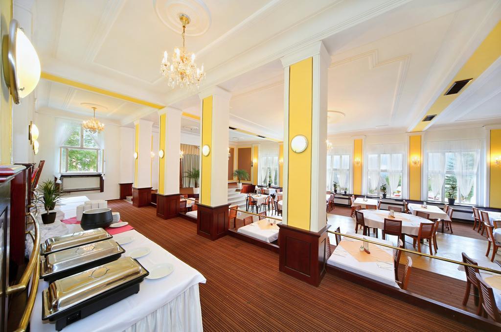Palace Club スピンドレルフ・ムリン エクステリア 写真